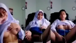 Siswi SM4 VCS Colmek Hijab Video by PornOne